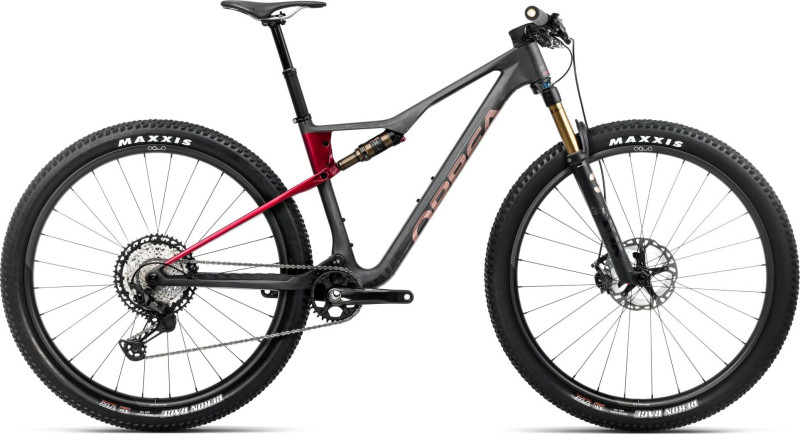 OIZ M-PRO XL Diamond Carbon View (Matt) Cherry Red (Gloss)
