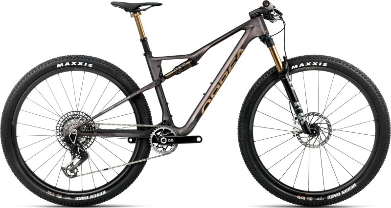 OIZ M-LTD Cosmic Carbon