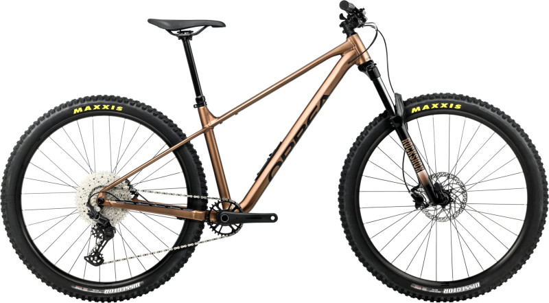 LAUFEY H30 Cinnamon Black